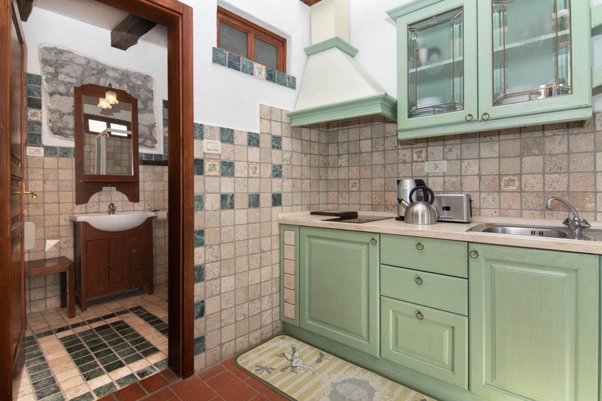 Apartments Valentinus 1800 Sežana Εξωτερικό φωτογραφία