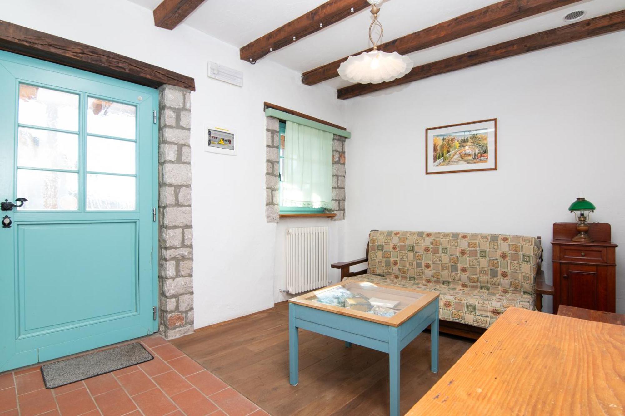 Apartments Valentinus 1800 Sežana Εξωτερικό φωτογραφία